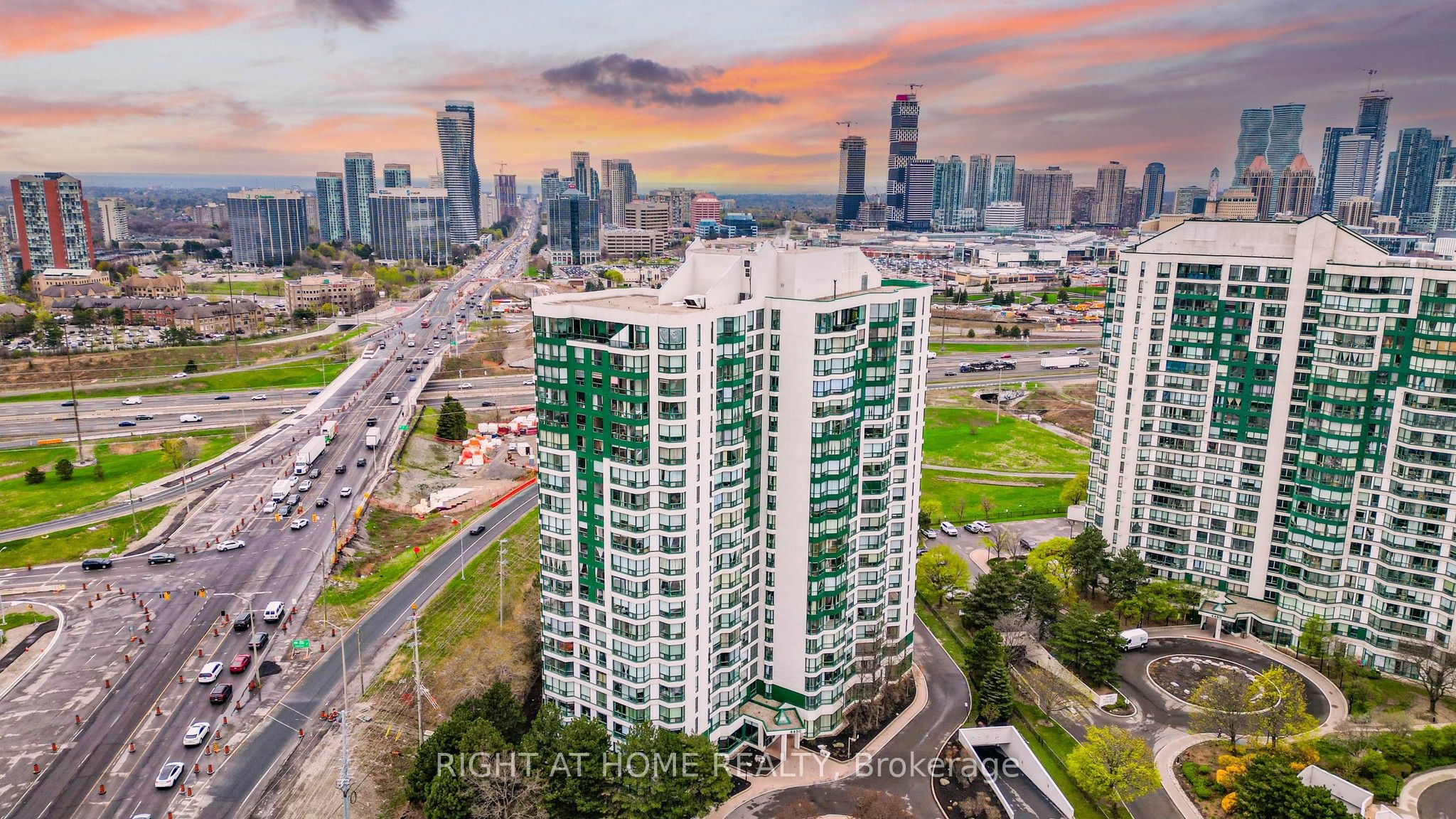 Additional image 2 of 1105-4450 Tucana Court, Mississauga, ON, L5R 3R4