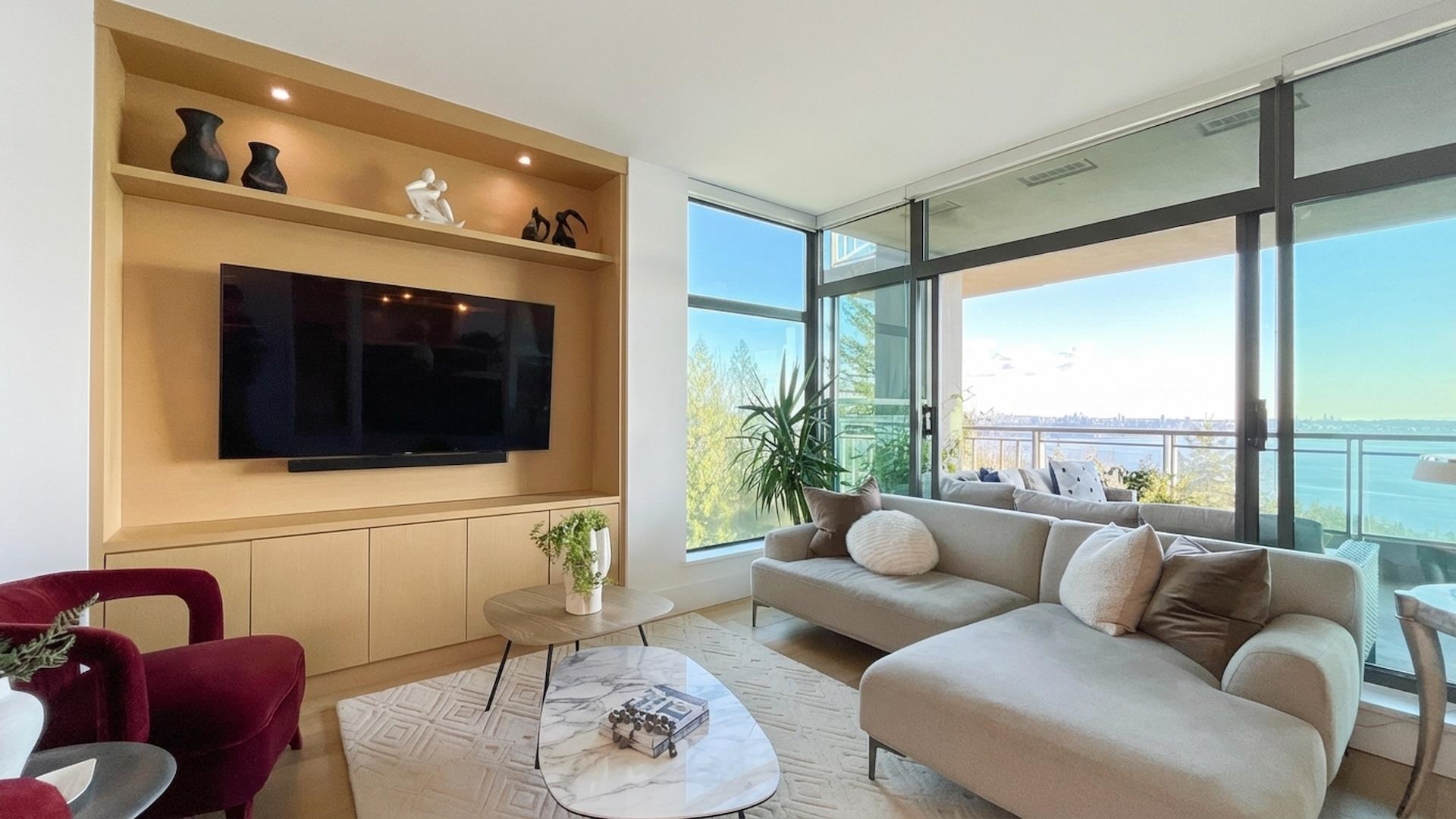 Additional image 2 of 801-3315 Cypress Place, West Vancouver, BC, V7S 3J7