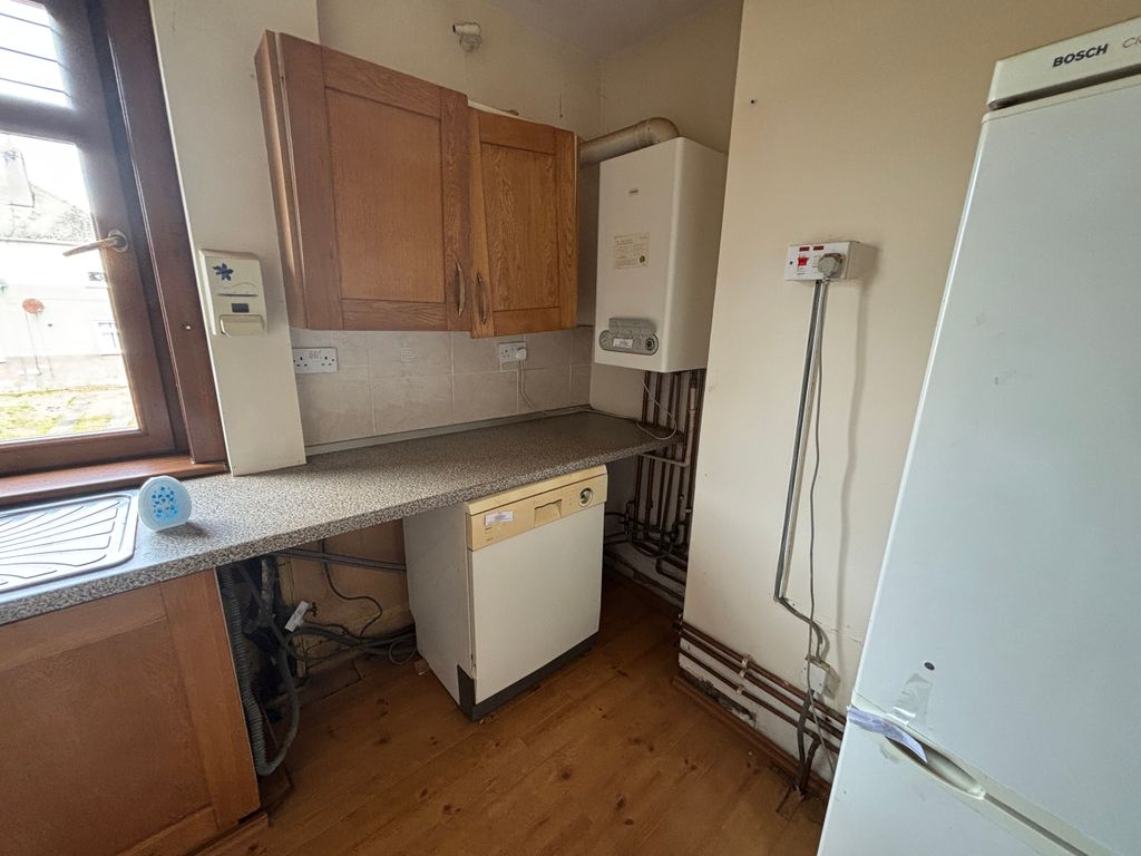 Additional image 4 of 2 bed flat for sale59 Lynn Avenue, Dalry, North Ayrshire KA24