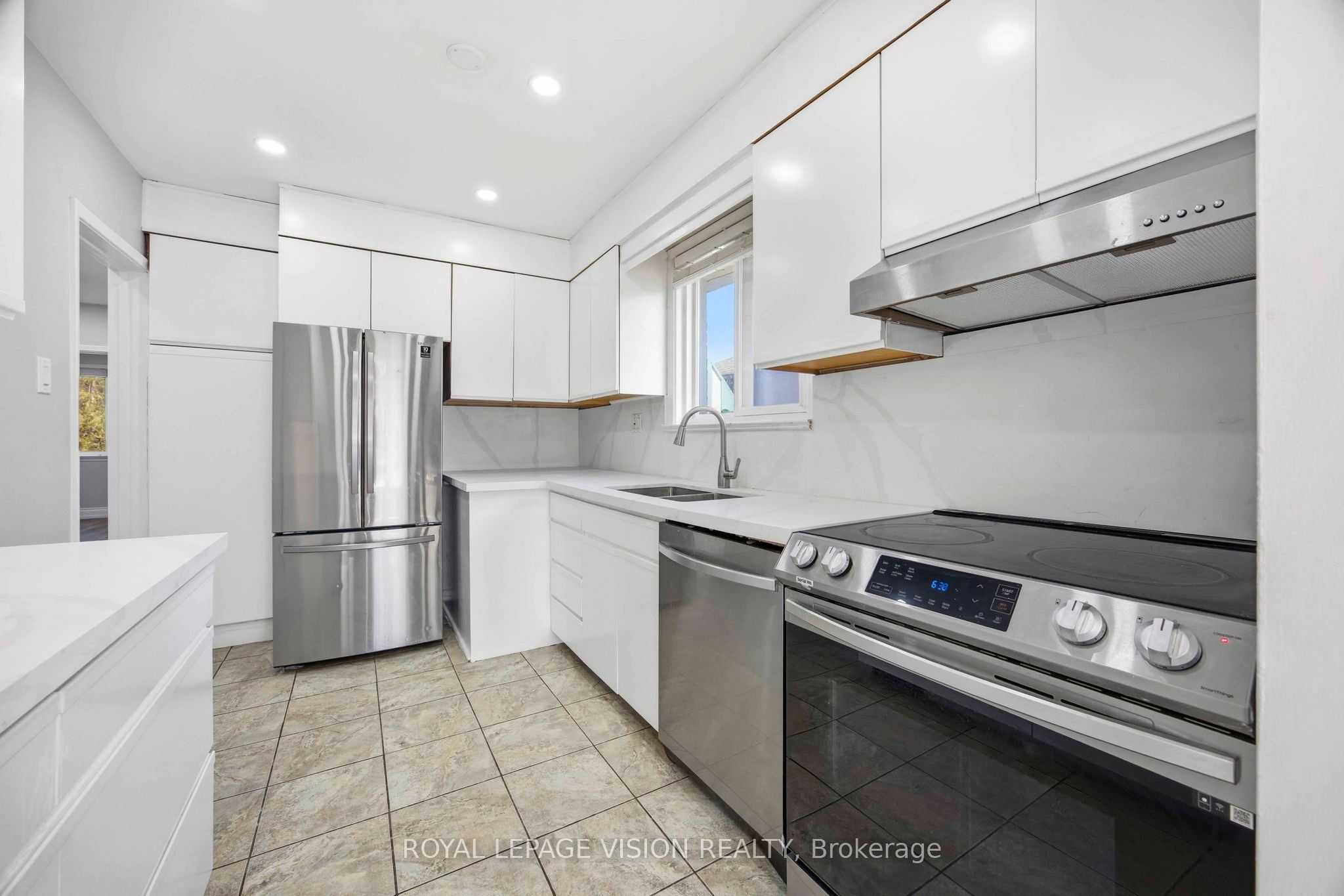 Additional image 5 of 126 Milford Haven Drive, Toronto, ON, M1G 3E1