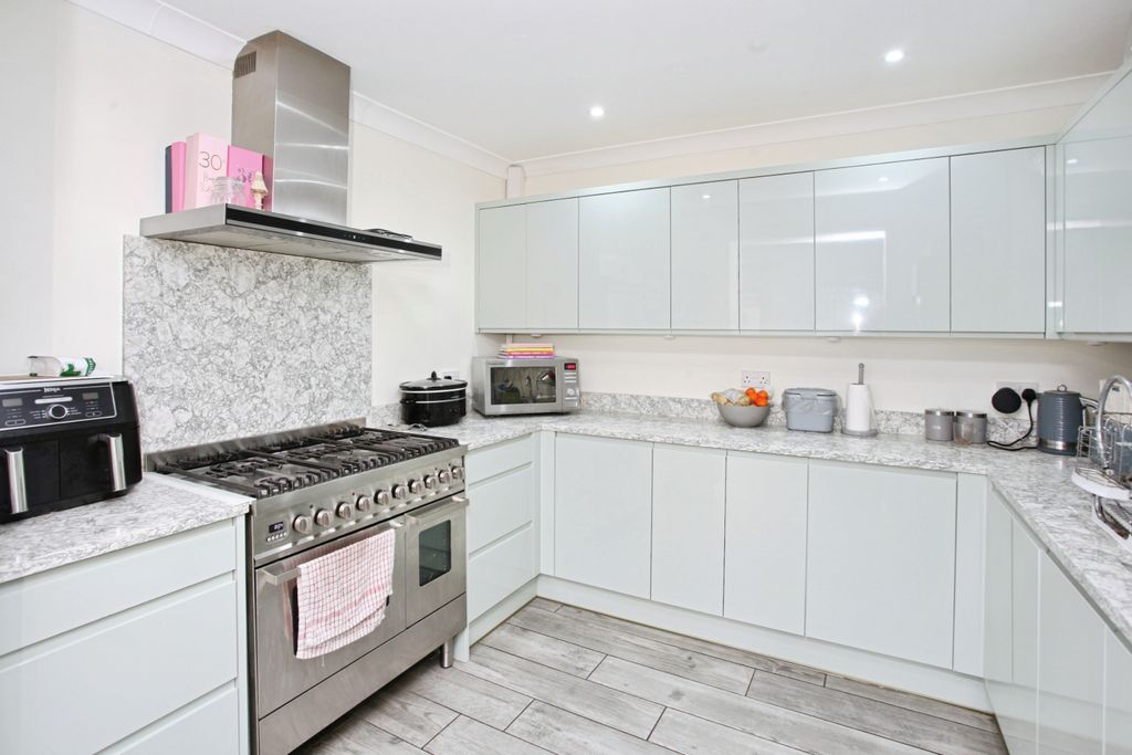 Additional image 13 of 3 bed end terrace house for saleShakespeare Road, Cwmbran NP44