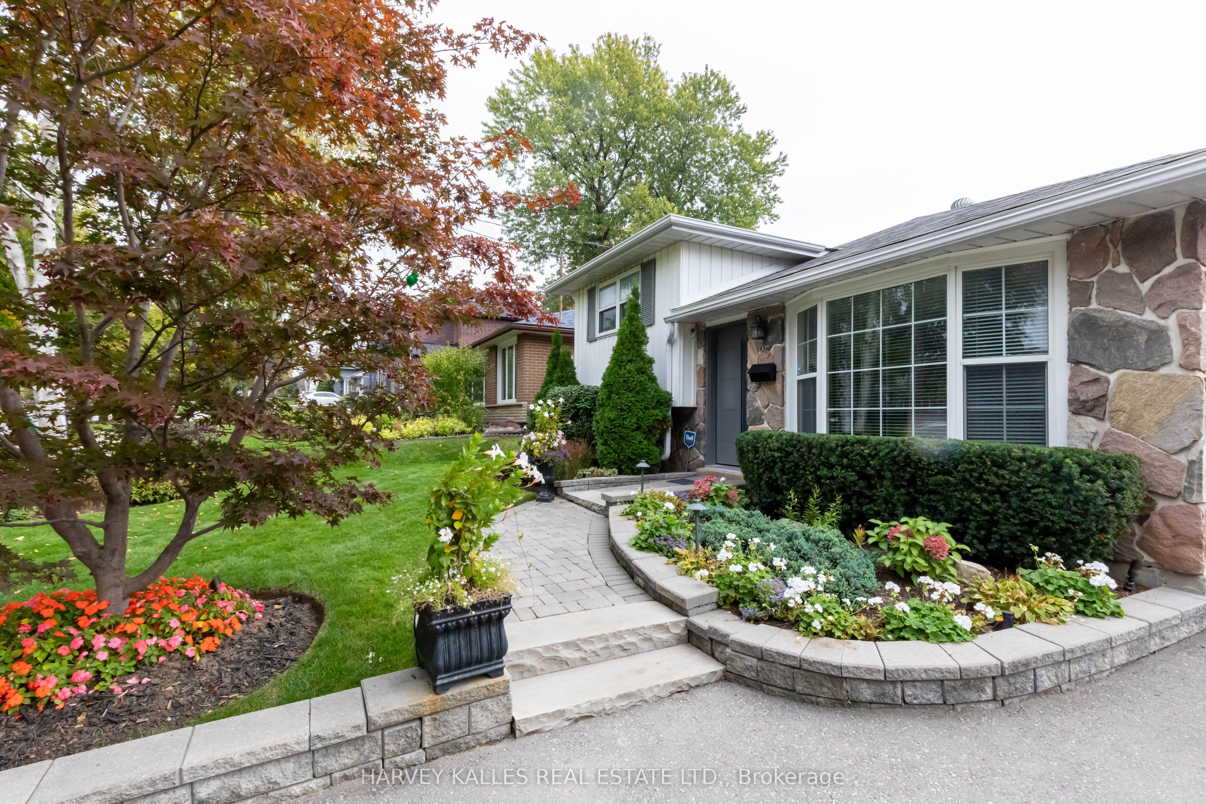 Additional image 2 of 35 Manorglen Crescent, Toronto, ON, M1S 1W3