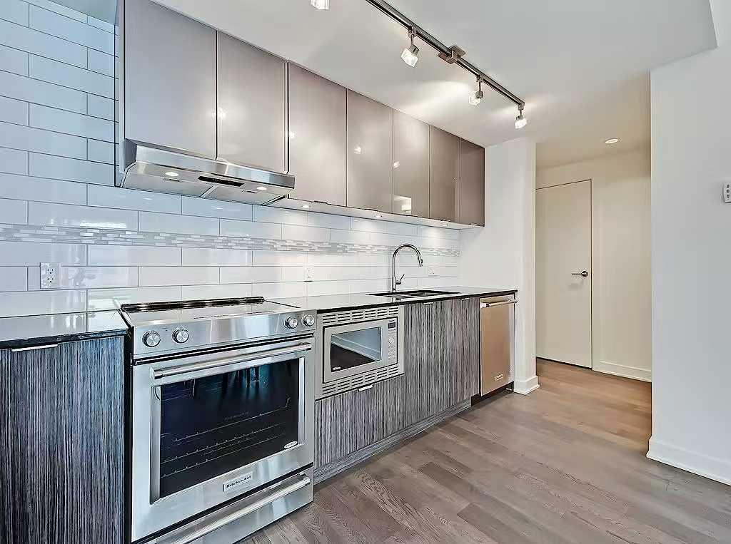 Additional image 6 of 1901-930 6 Avenue SW, Calgary, AB, T2P 1J3