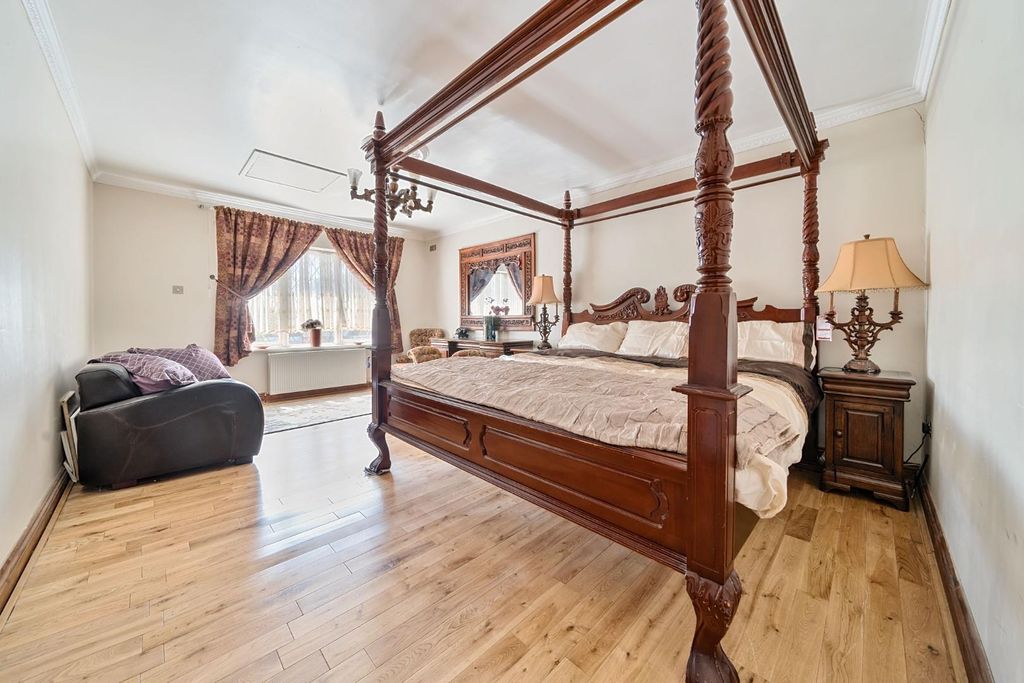 Additional image 7 of 5 bed detached house for saleMidsummer Hill, Kennington, Ashford TN24
