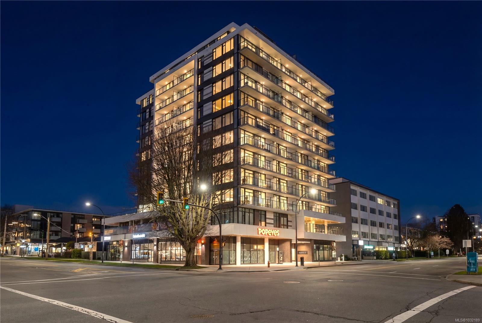 810-1100 Yates Street, Victoria, BC, V8V 3M8