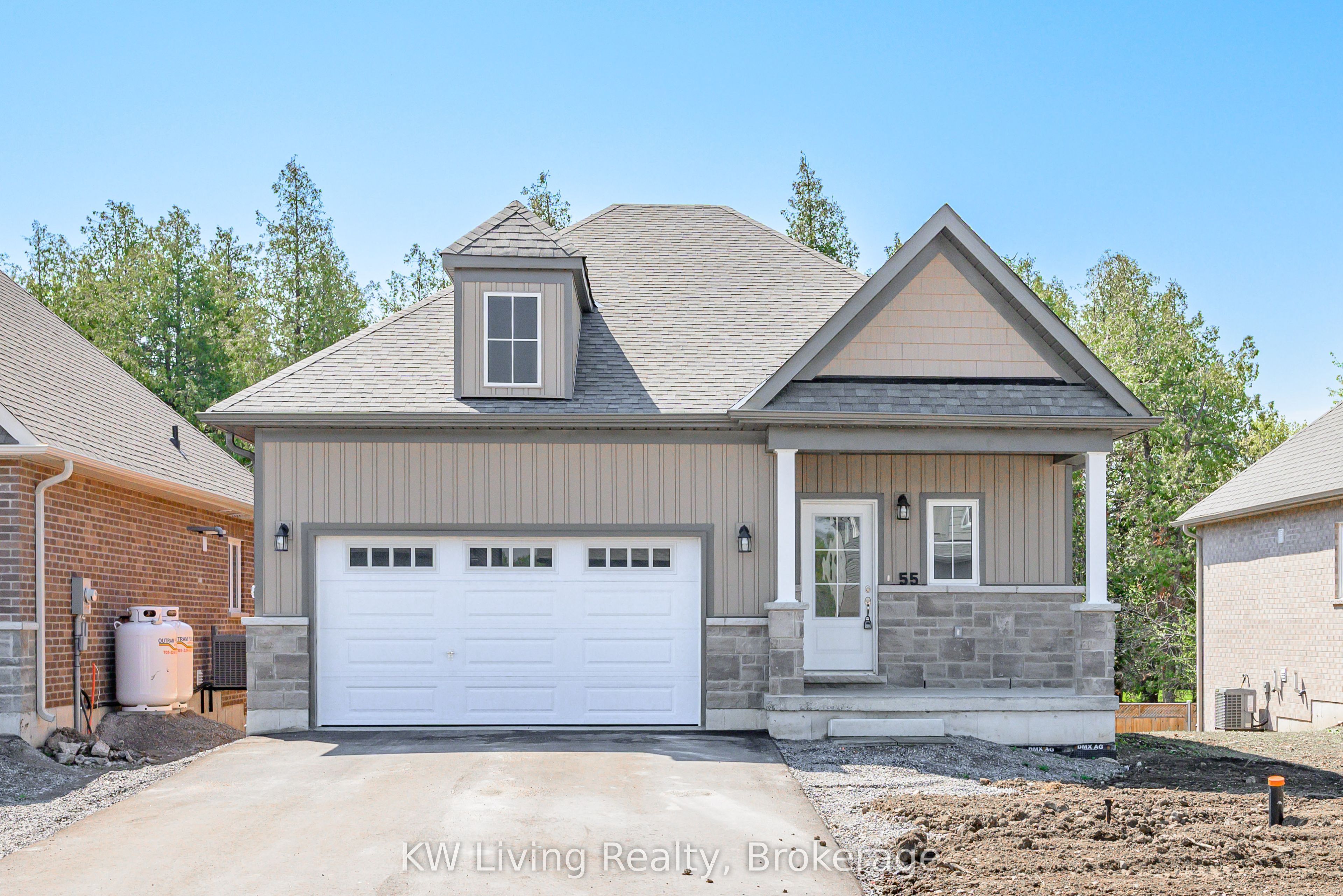 55 Hillcroft Way, Kawartha Lakes, ON, K0M 1A0