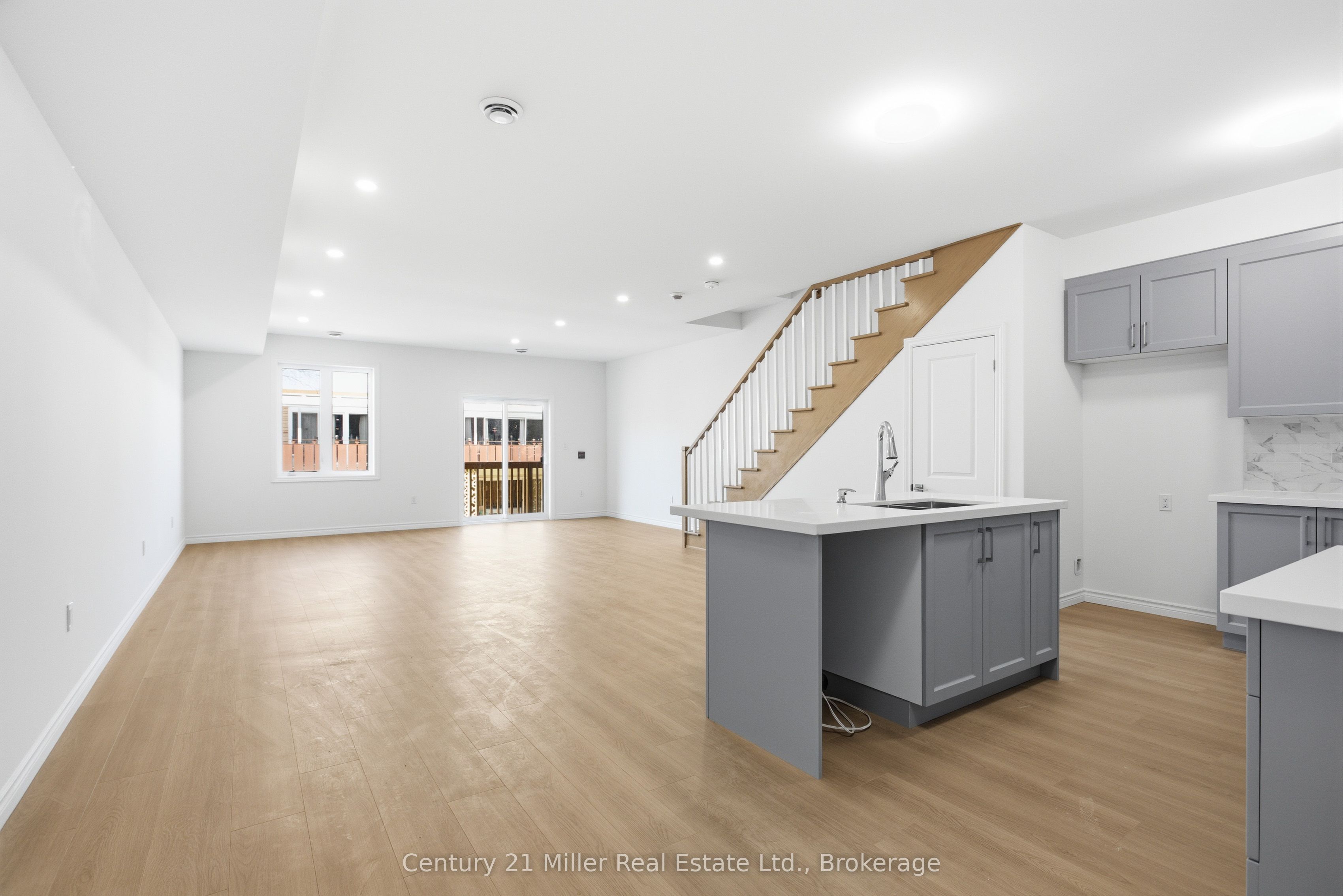 Additional image 6 of 12-2 Slessor Boulevard, Grimsby, ON, L3M 5J4