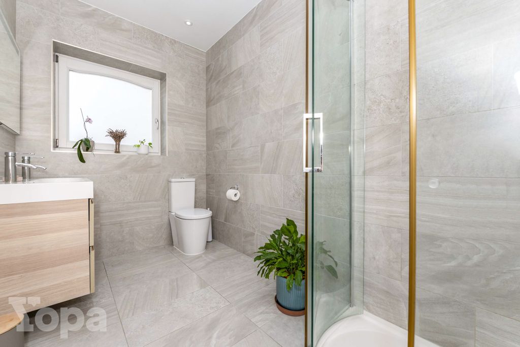 Additional image 14 of 4 bed detached bungalow for saleWoolwich Road, Belvedere DA17