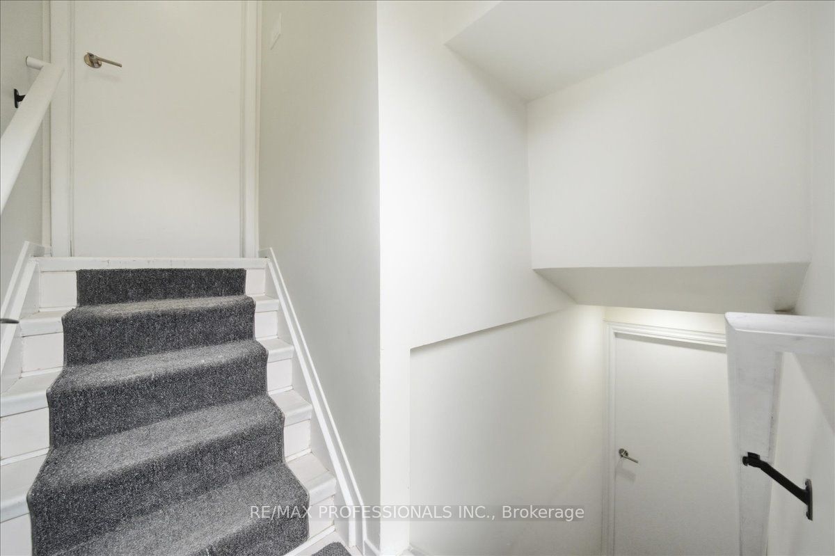 Additional image 2 of C-9611 Keele Street, Vaughan, ON, L6A 1M1