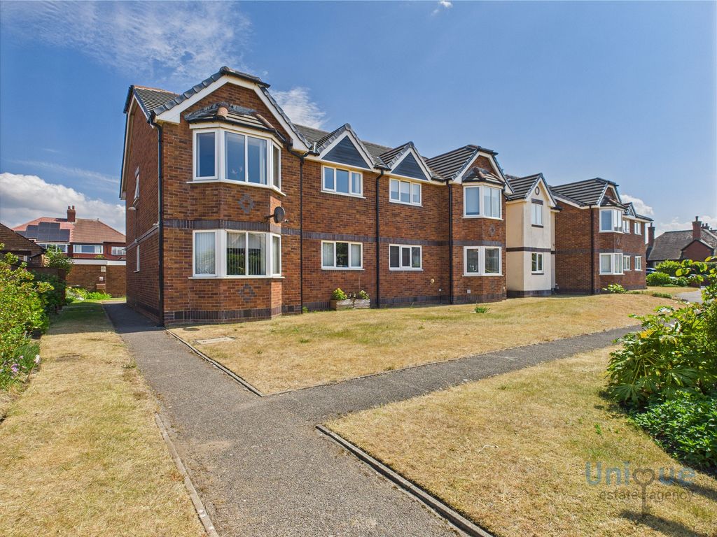 Additional image 15 of 2 bed flat for saleDawlish Lodge, 421 Clifton Drive North, Lytham St. Annes FY8