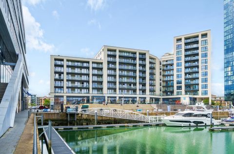 Maritime Walk, Ocean Village, Southampton SO14