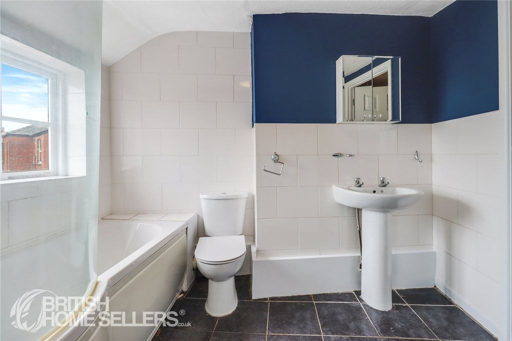 Additional image 11 of 2 bed flat for saleLeg Street, Oswestry, Shropshire SY11
