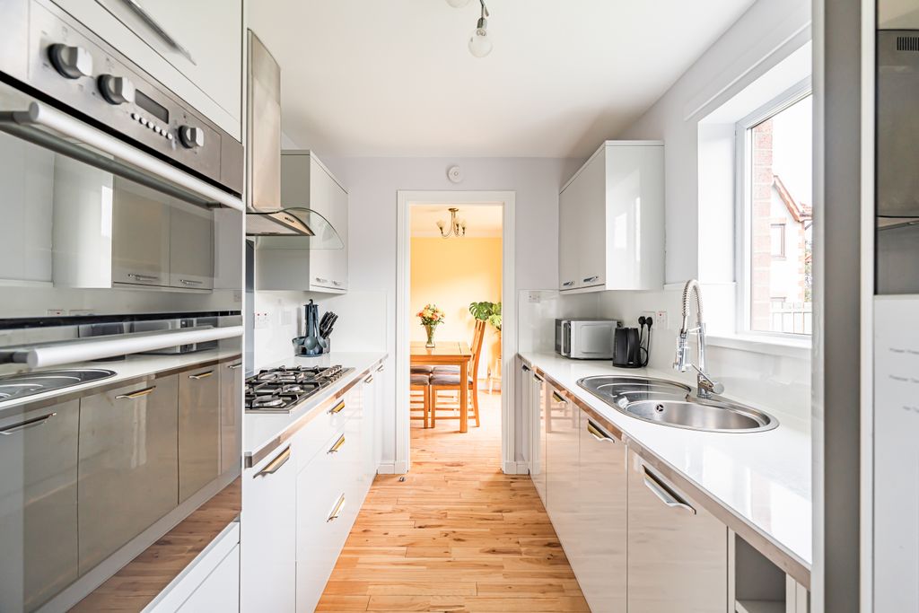 Additional image 15 of 4 bed villa for sale259 Guardwell Crescent, Edinburgh EH17