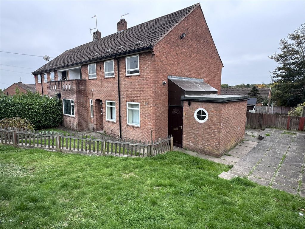2 bed maisonette for saleWindsor Place, Dawley, Telford, Shropshire TF4