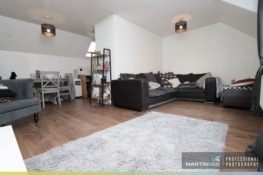 Additional image 4 of 2 bed flat for saleBrynheulog, Cardiff CF23