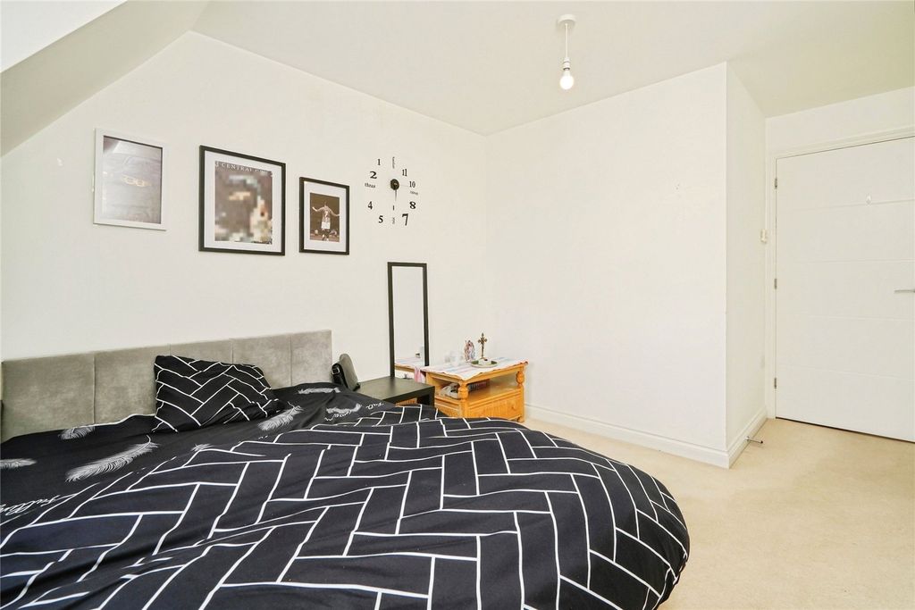Additional image 8 of 2 bed flat for saleWesley Lane, Bicester, Oxfordshire OX26
