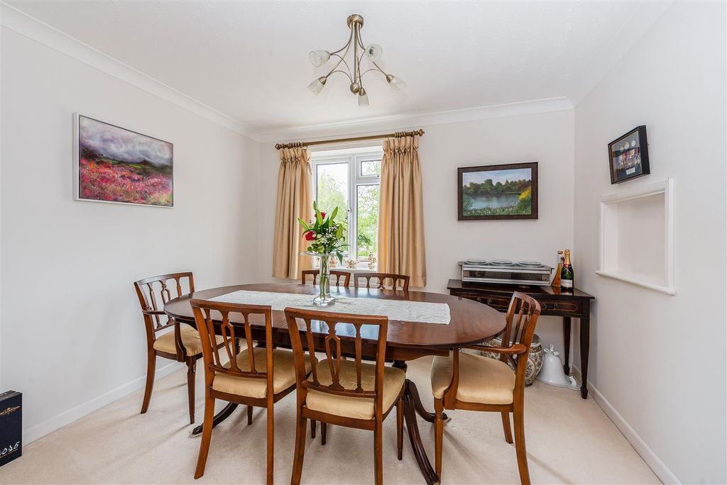 Additional image 5 of 4 bed detached house for saleSainsbury Close, Andover SP10