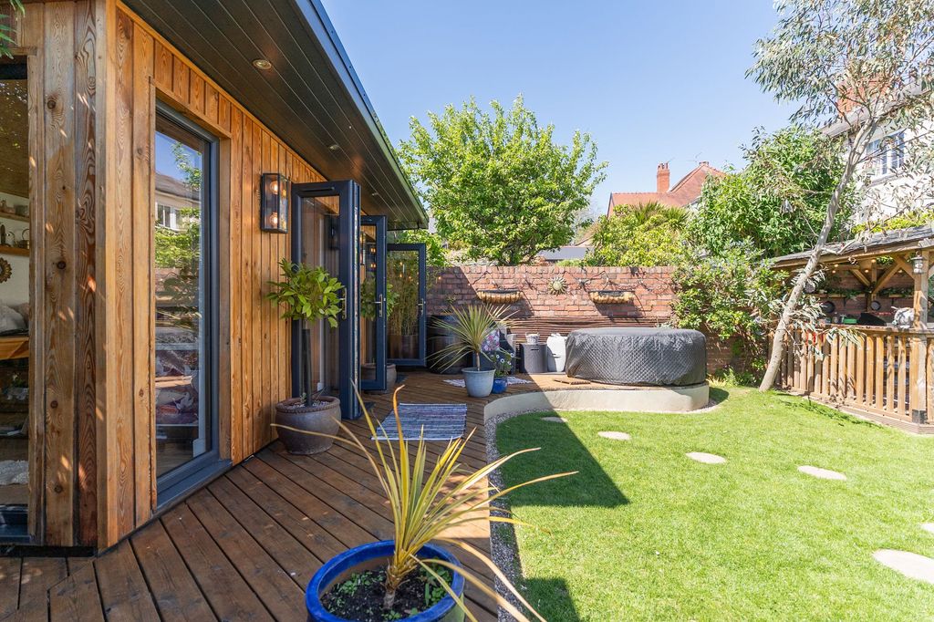 Additional image 42 of 4 bed semi-detached house for saleLlwynderi Road, Newport NP20