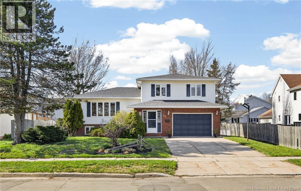 37 Huntington Court