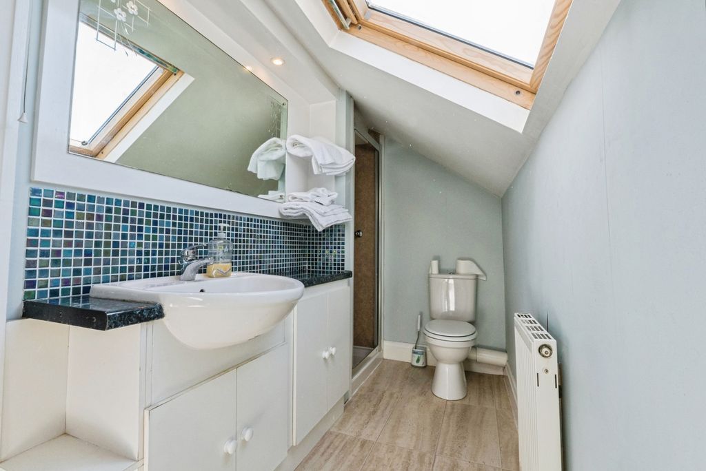 Additional image 28 of 4 bed bungalow for saleDevonshire Road, Lytham St. Annes, Lancashire FY8
