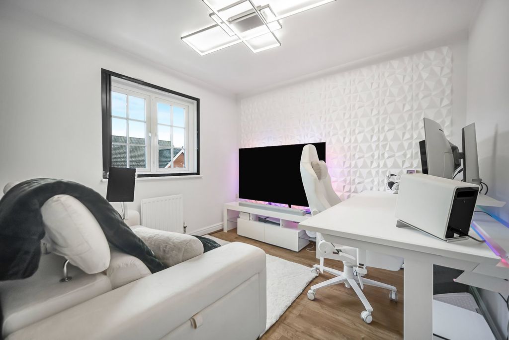 Additional image 28 of 3 bed detached house for saleBrambling Crescent, Penallta, Hengoed CF82