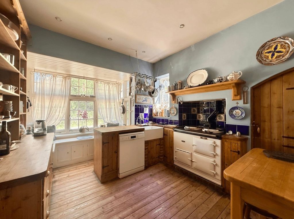 Additional image 11 of 8 bed detached house for saleWhydown Road, Bexhill-On-Sea TN39