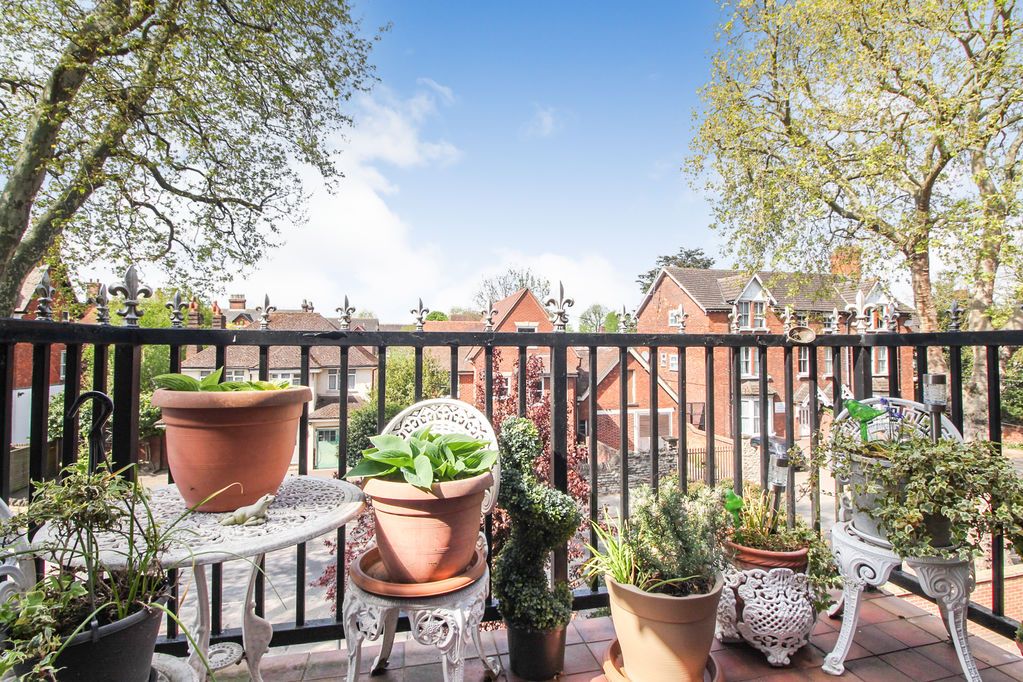 Additional image 10 of 2 bed flat for saleShakespeare Road, Bedford MK40