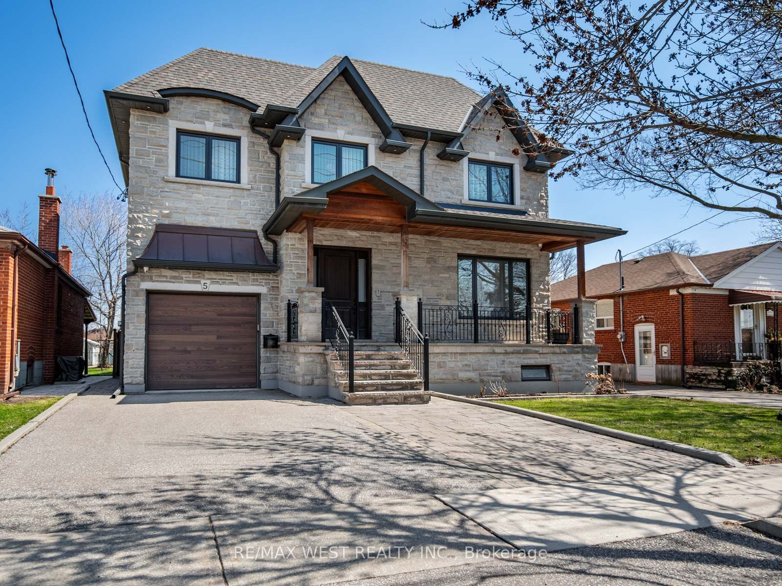 Additional image 2 of 5 Paula Boulevard, Toronto, ON, M8W 4B5