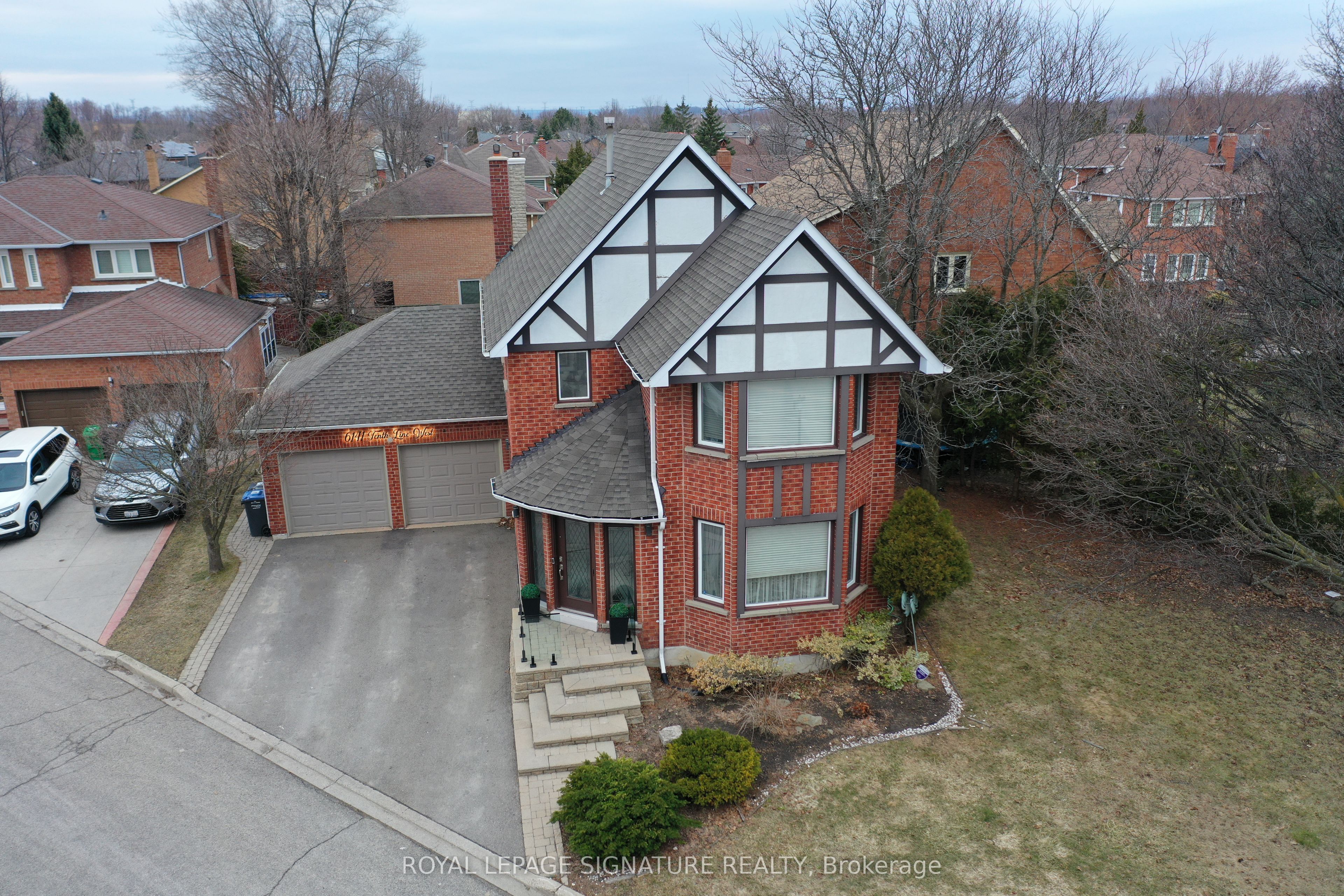 6141 Tenth Line W, Mississauga, ON, L5N 5S9