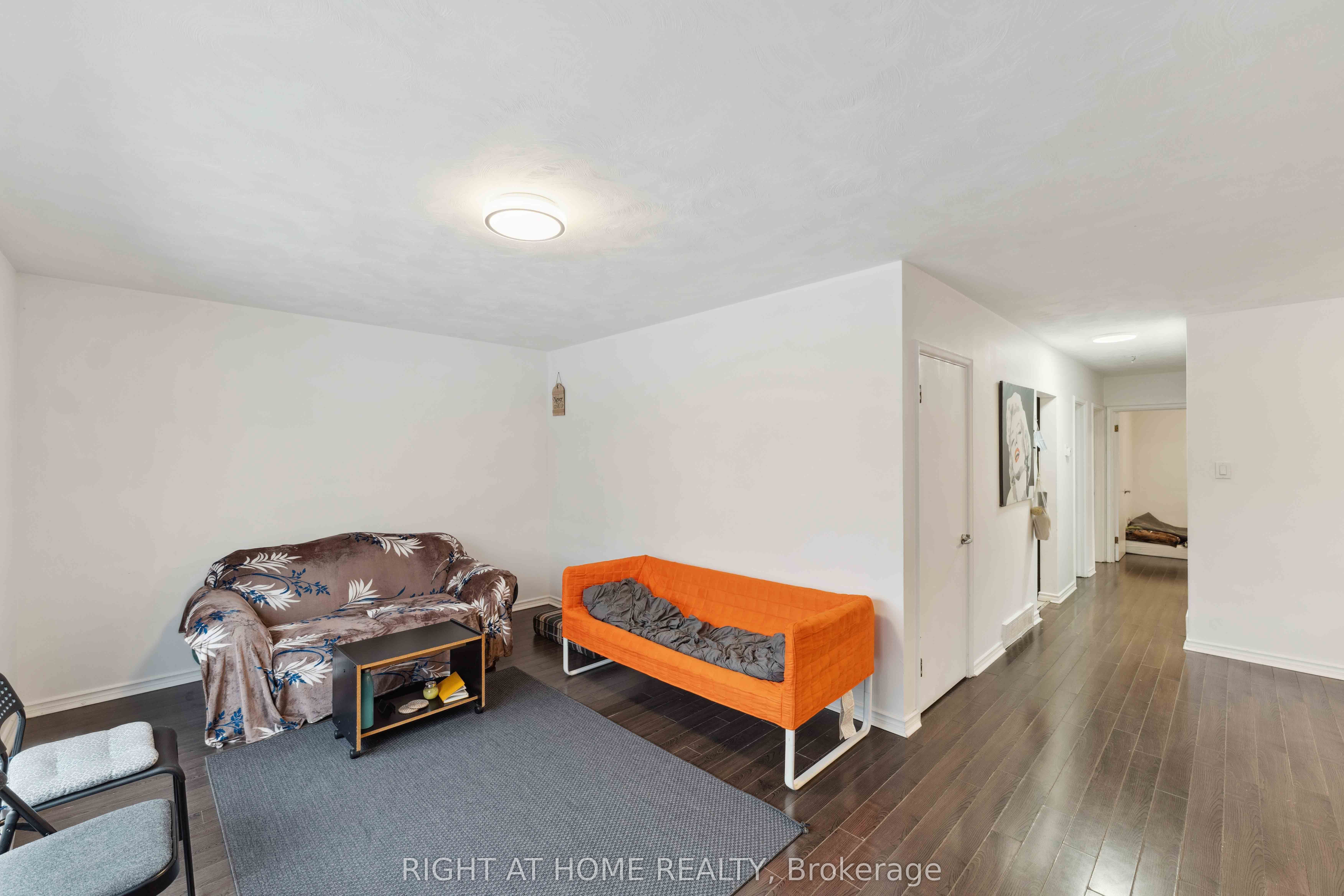 Additional image 4 of 1274 Cobden Road E, Ottawa, ON, K2C 3A2