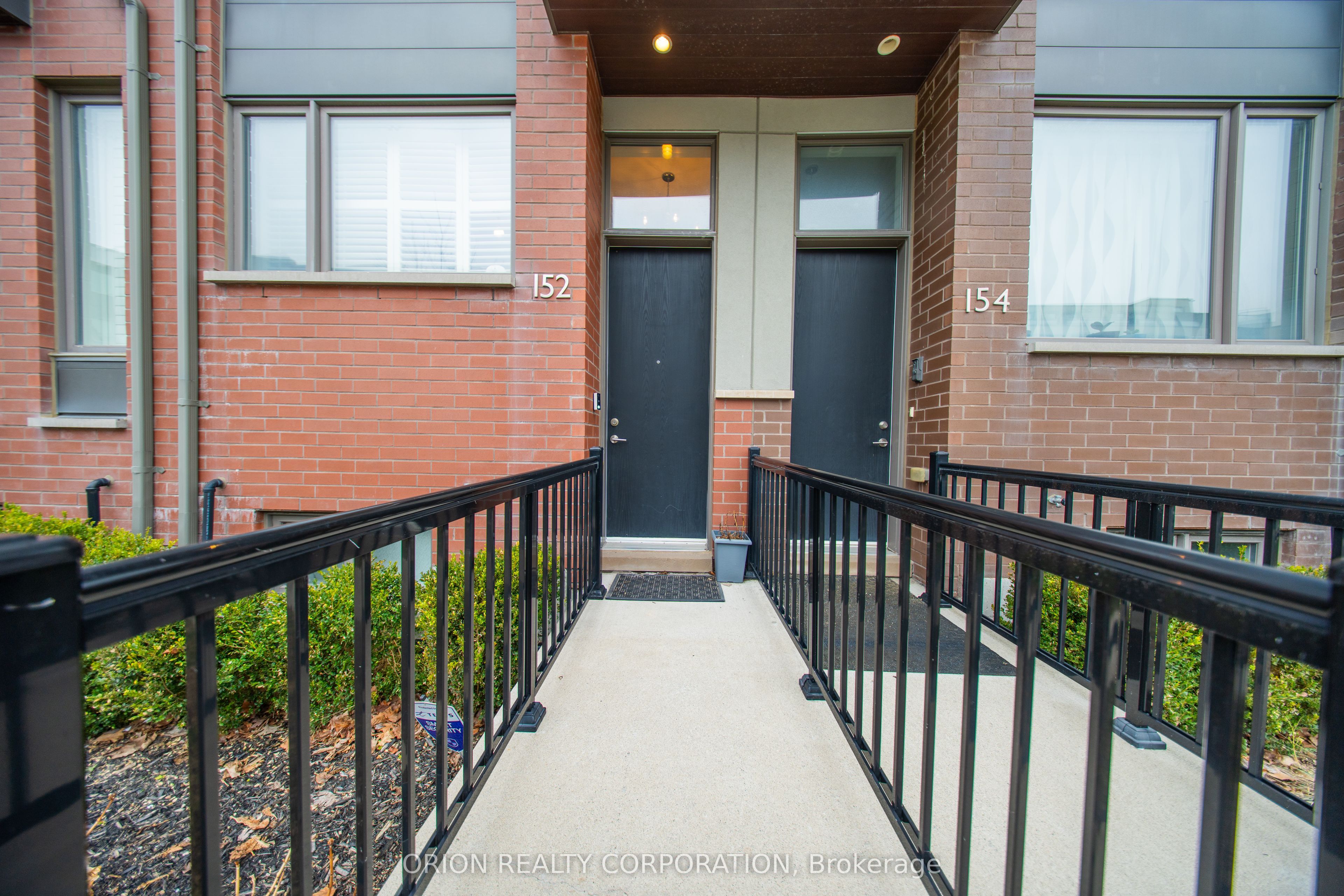 Additional image 4 of 152 Frederick Tisdale Drive, Toronto, ON, M3K 0A8