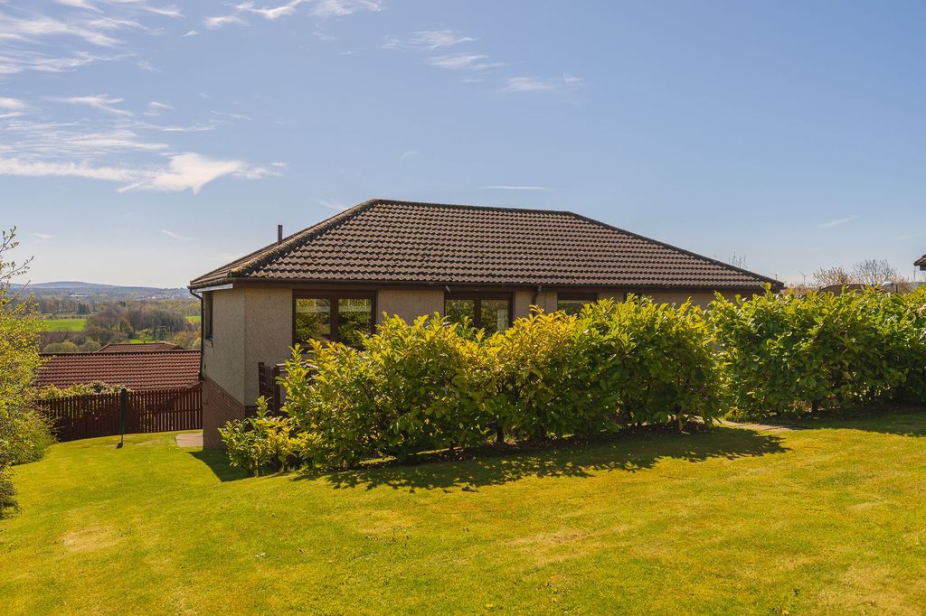Additional image 3 of 4 bed detached house for saleHawthorn Bank, Seafield EH47