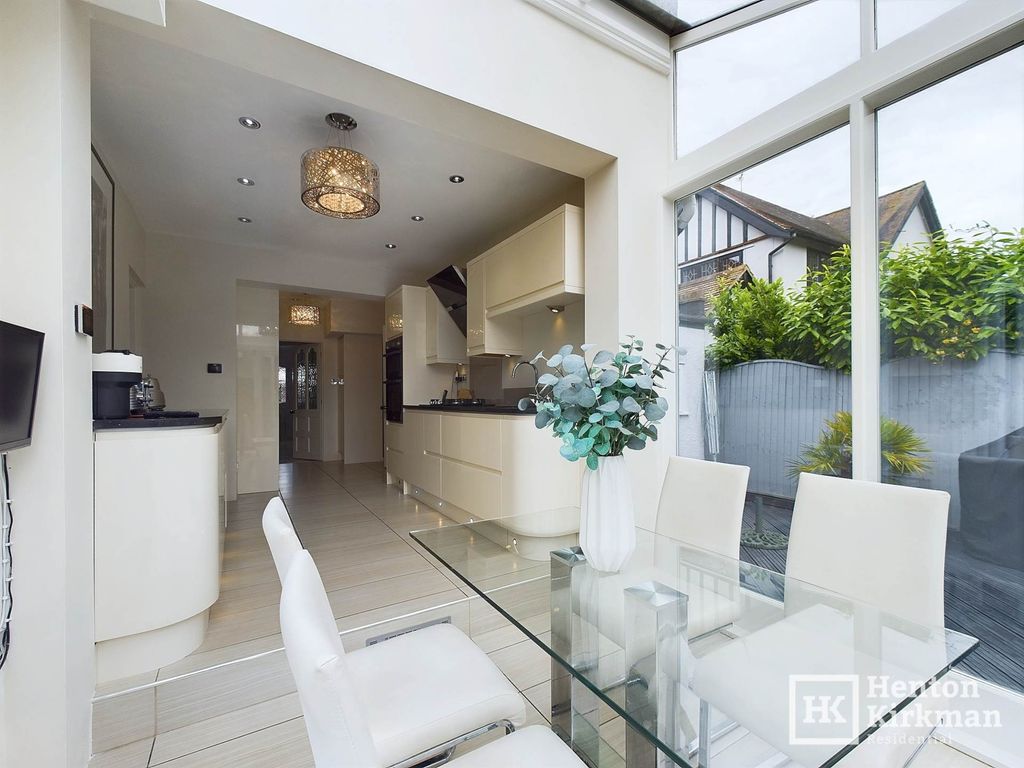 Additional image 17 of 5 bed detached house for saleLondon Road, Billericay CM12