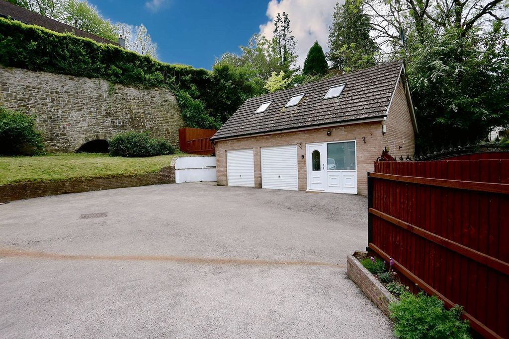 Additional image 45 of 6 bed detached house for saleKiln Lodge, Blaenavon Road, Govilon, Abergavenny, Monmouthshire NP7