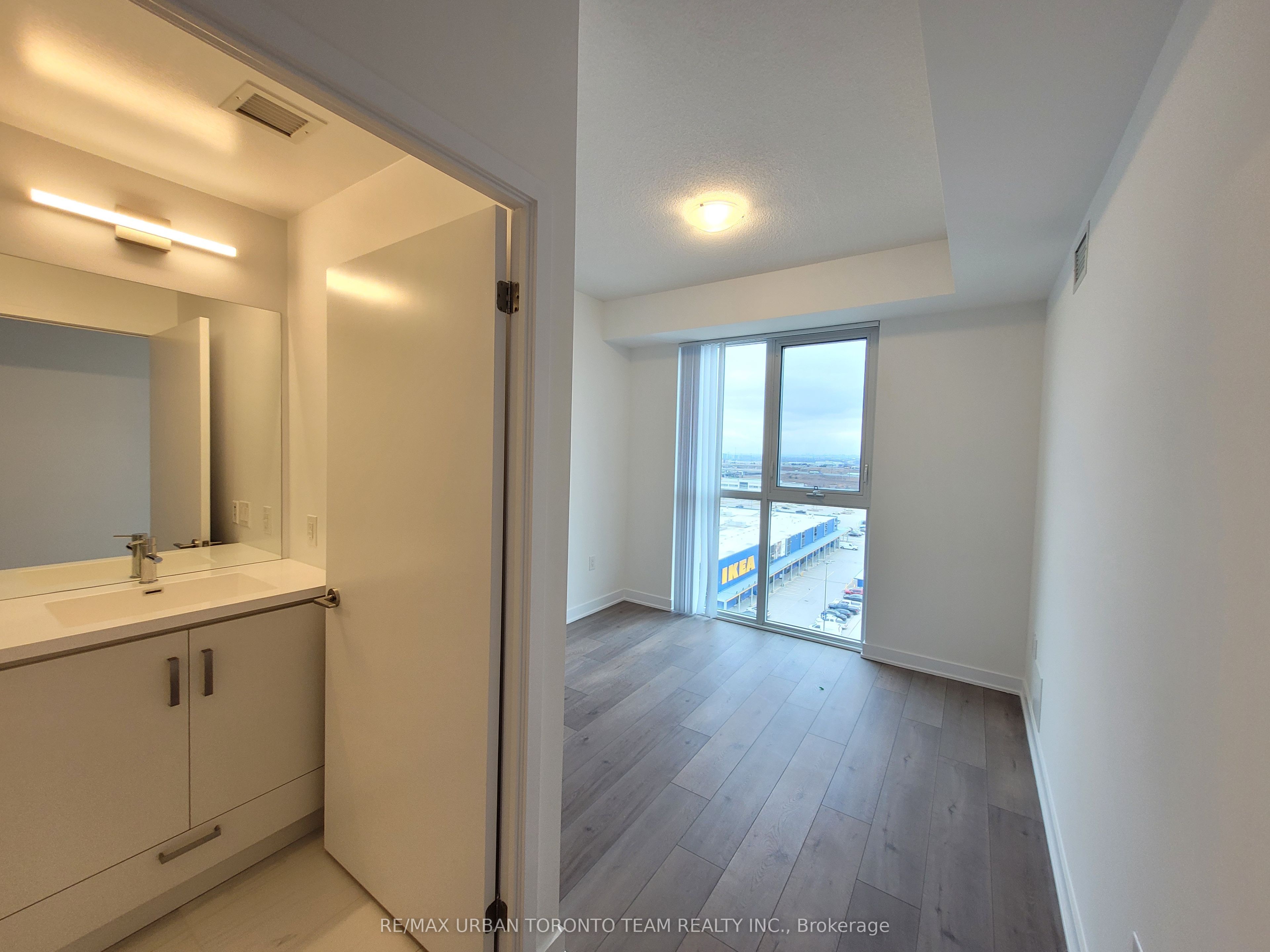 Additional image 6 of 1016-10 Honeycrisp Crescent, Vaughan, ON, L4K 0M7