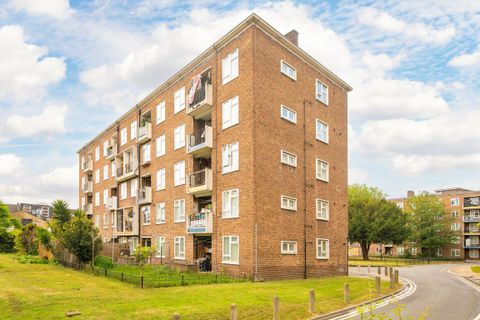 Summit Estate, Stoke Newington N16