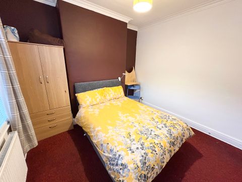 Milnthorpe Street, Salford M6, Room to rent