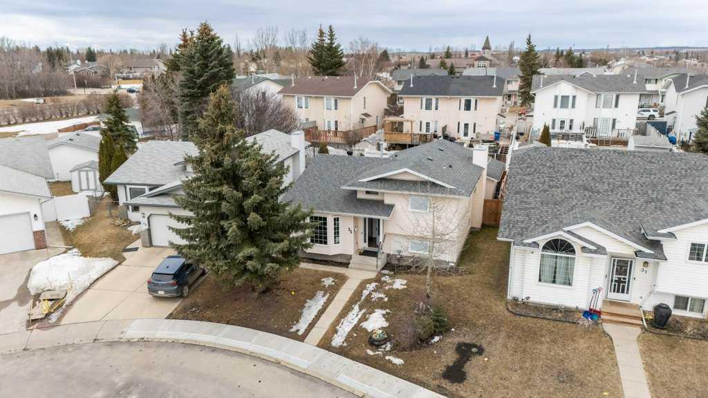 Additional image 2 of 35 Kemp Avenue, Red Deer, AB, T4P3M3