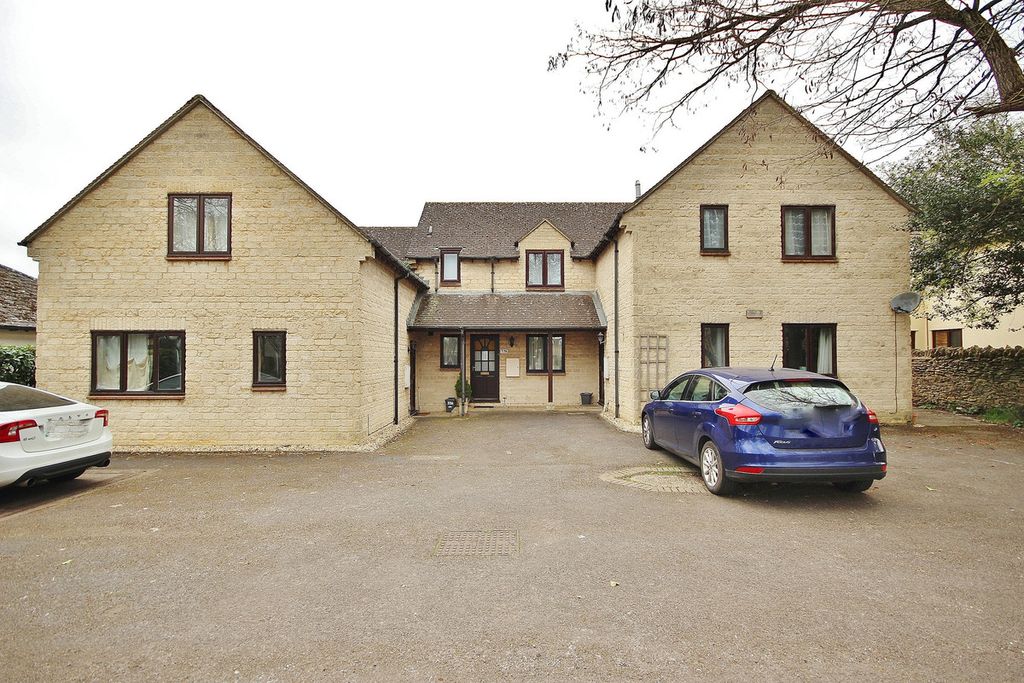 Additional image 10 of 1 bed flat for saleBurford Road, Carterton OX18