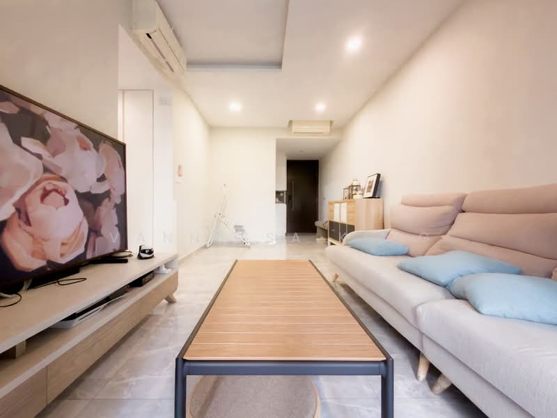 160 Canberra Drive photo 2