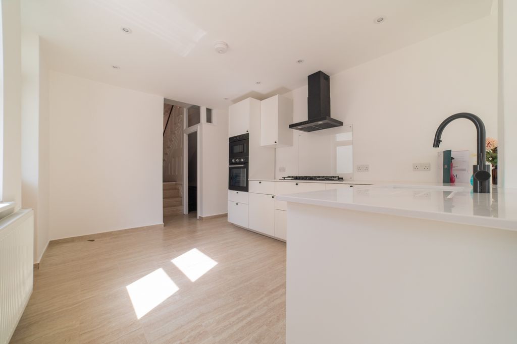 Additional image 22 of 4 bed end terrace house for saleBalaclava Road, Penylan CF23