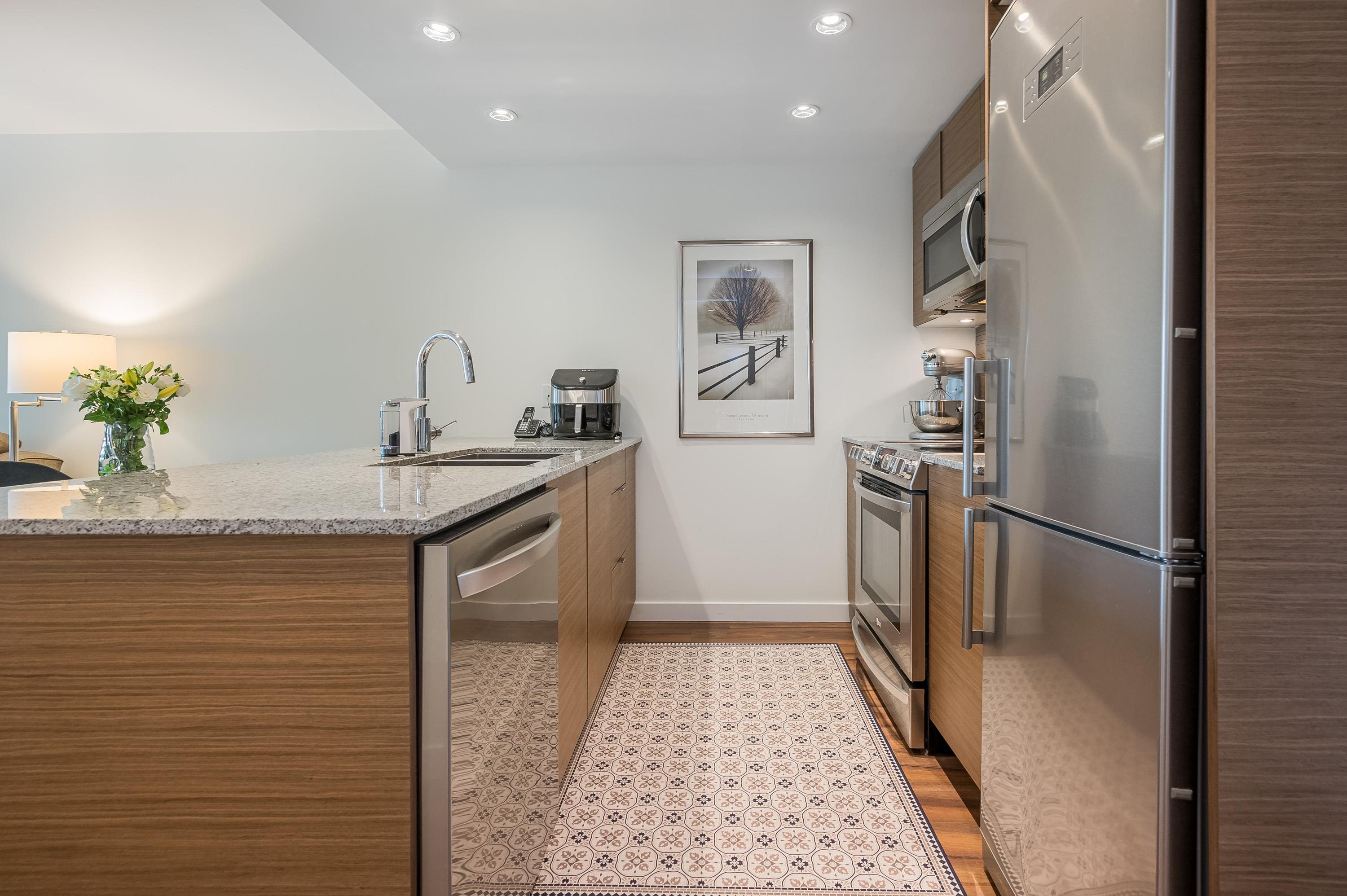 Additional image 5 of 319-135 17th Street E, North Vancouver, BC, V7L 0C4