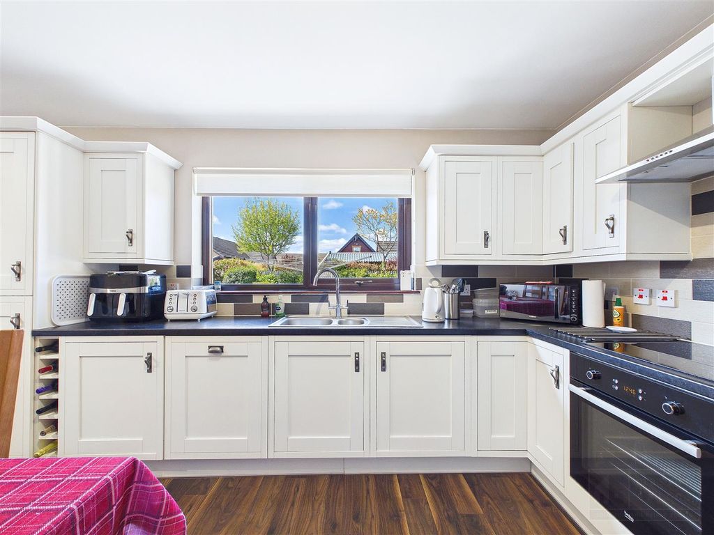 Additional image 3 of 4 bed detached house for saleLonach Cottage, 60 Main Street, Tomintoul AB37