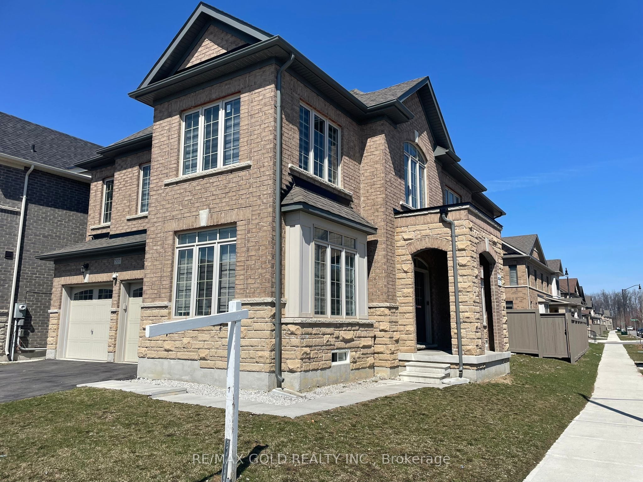 Additional image 2 of 537 Veterans Drive, Brampton, ON, L7A 0C4