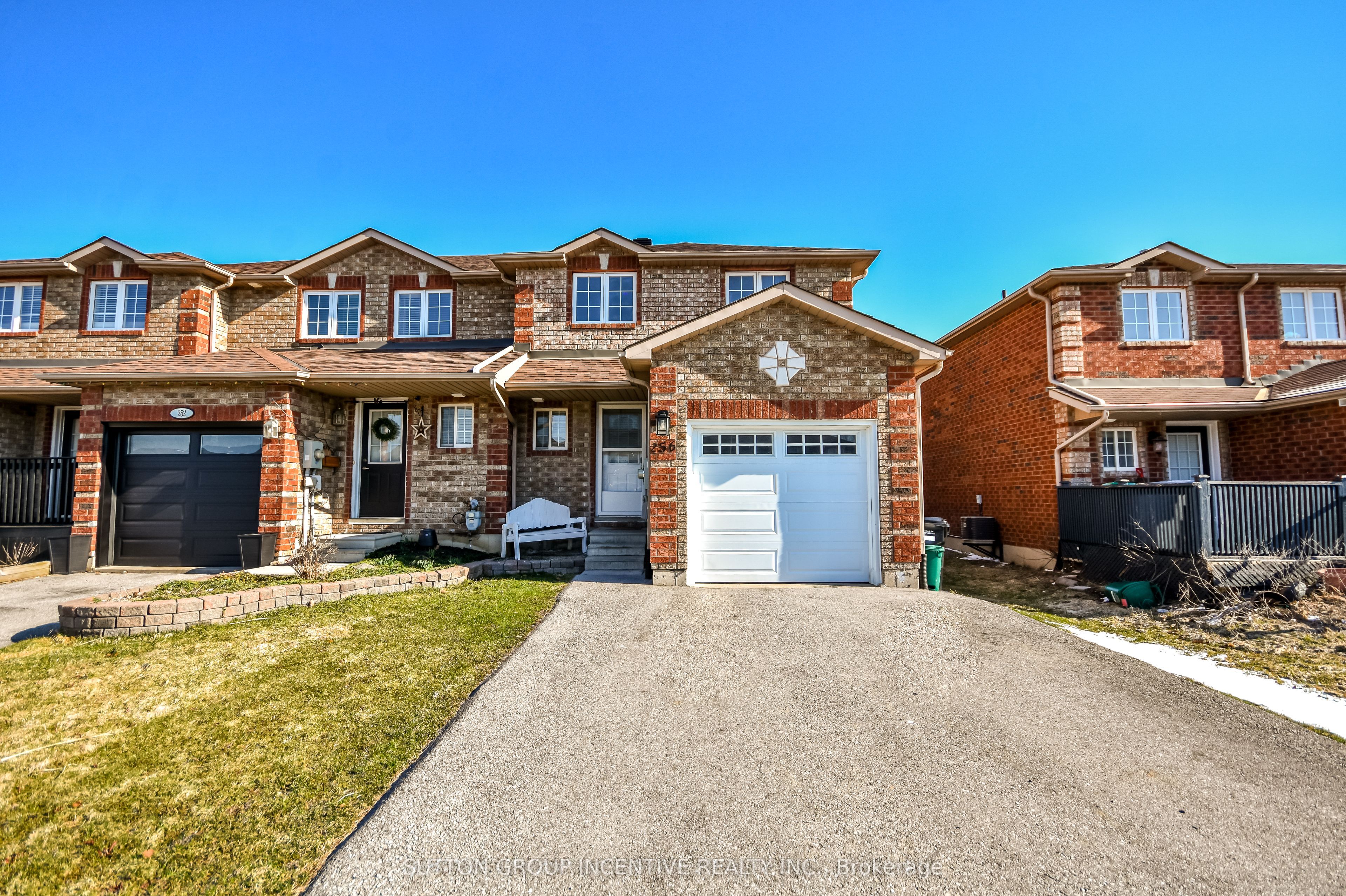 Additional image 4 of 256 Dunsmore Lane, Barrie, ON, L4M 7A7