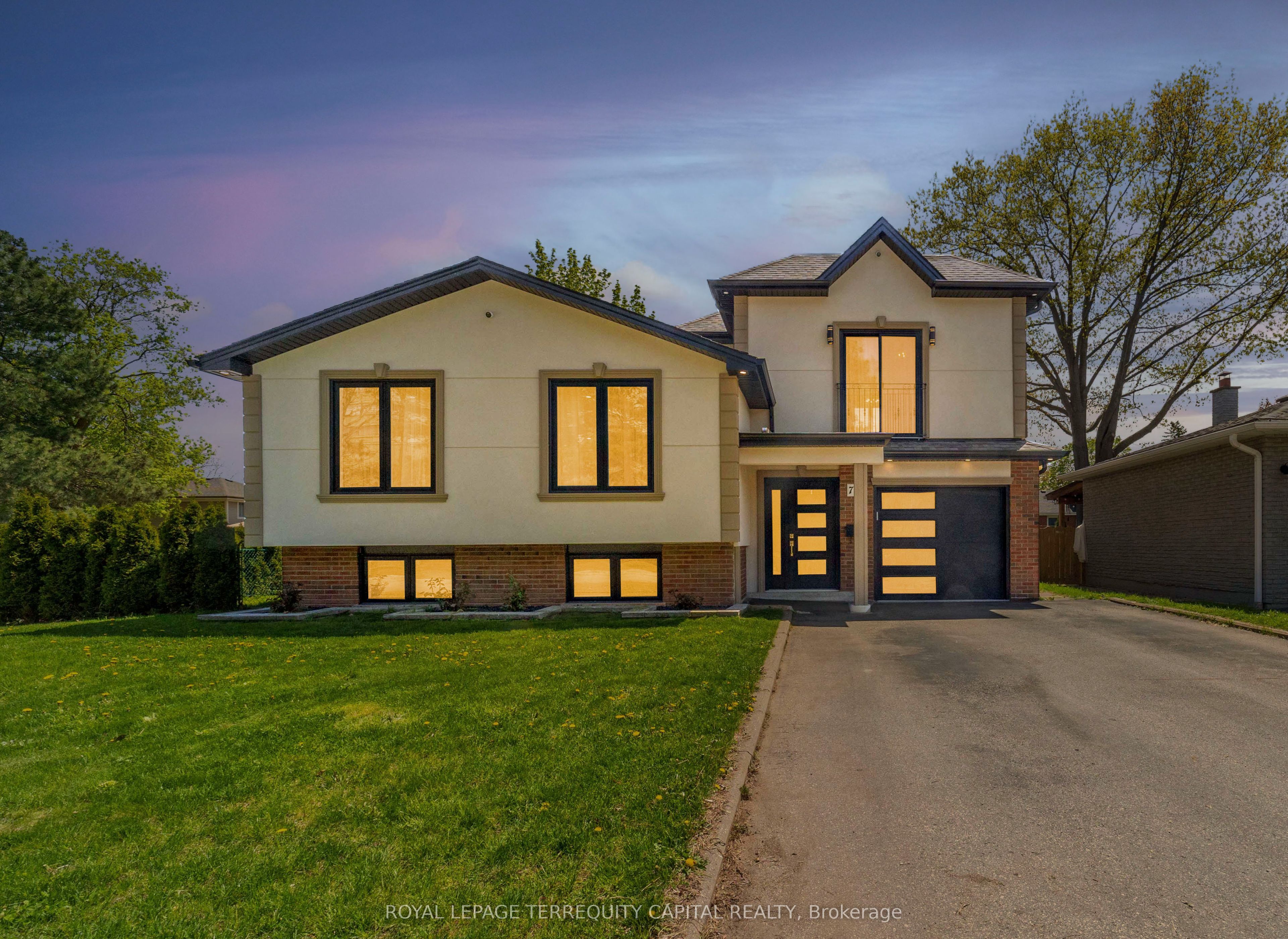 730 Hyde Road, Burlington, ON, L7S 1S7