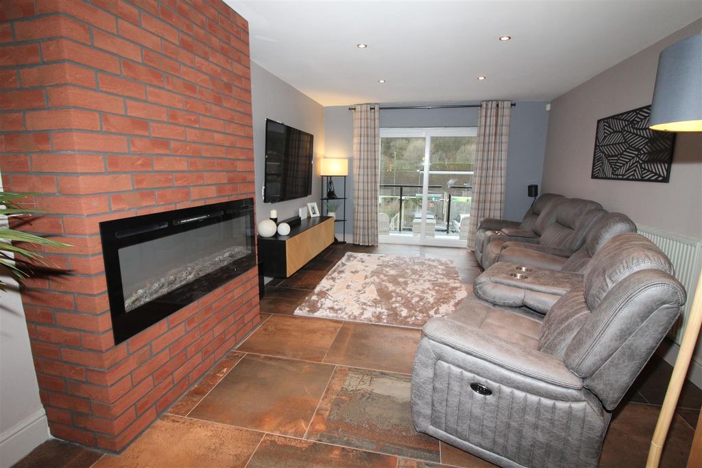 Additional image 8 of 5 bed semi-detached house for saleYnysddu, Newport NP11