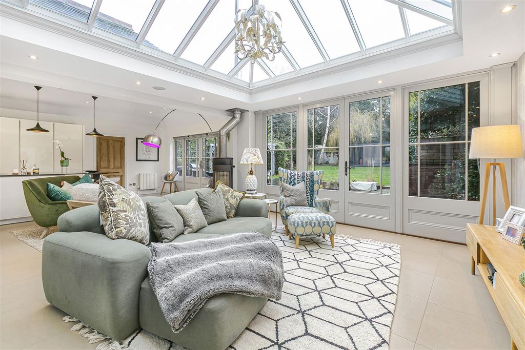 Additional image 3 of 6 bed semi-detached house for saleSt. Catherines Road, Broxbourne EN10