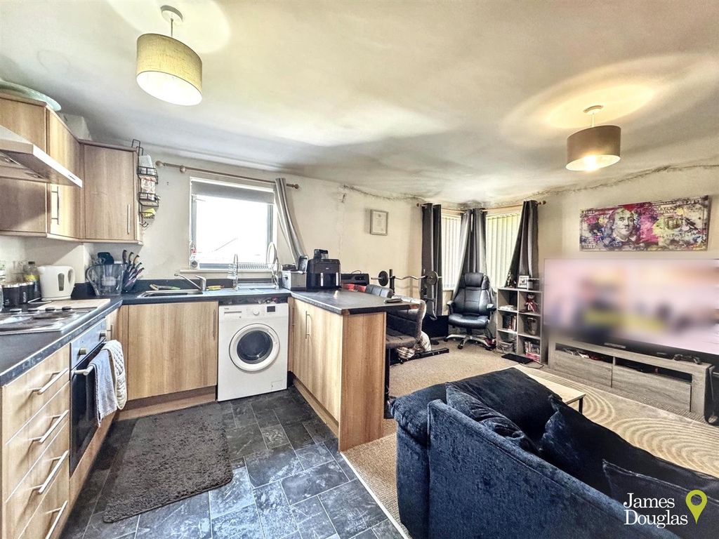 Additional image 4 of 2 bed flat for salePottery Terrace, Newport NP20