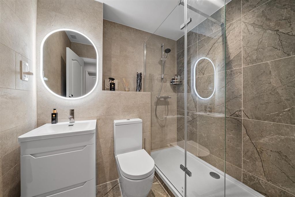 Additional image 12 of 2 bed flat for saleWoburn Park, Woburn Hill, Addlestone KT15